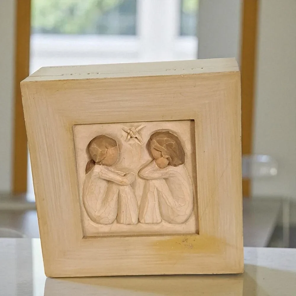 FLAWED WILLOW TREE Susan Lordi Friendship Trinket Box ~ Demdaco (2005) - Picture 9 of 9